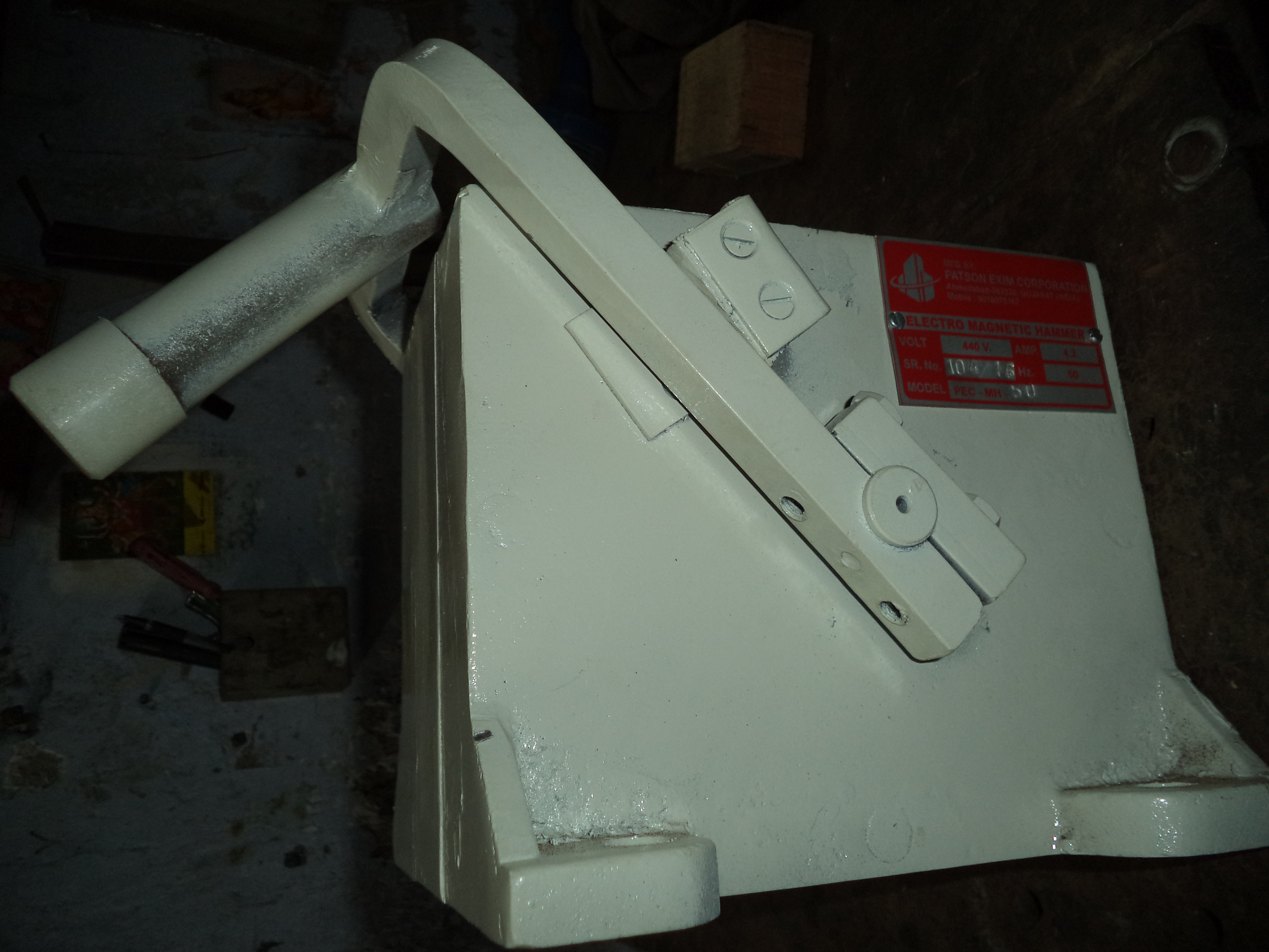 Rototech Electromagnetic Hammer for silos and hoppers
